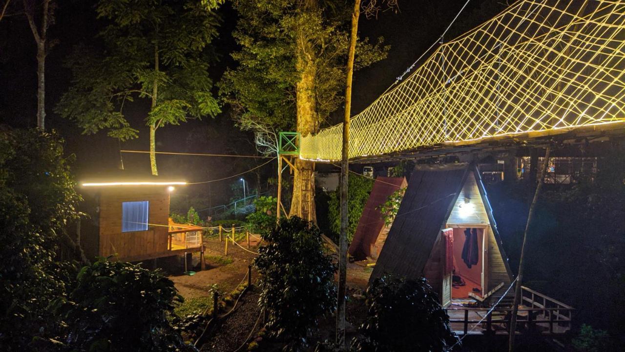 Penginapan Segitiga 2 Bandung Exterior photo
